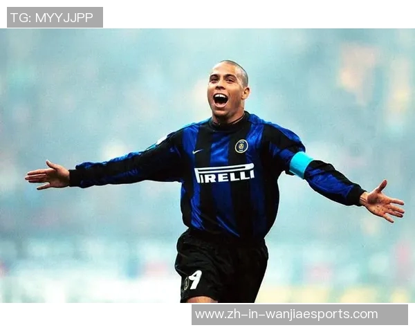 世界足球历史上第一位球星是谁他的传奇故事与影响力探究